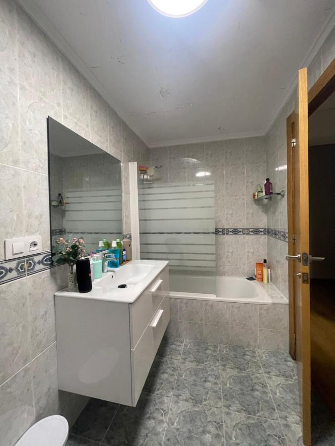 Habitacion Privada En Piso Compartido Hotell Valencia Exteriör bild